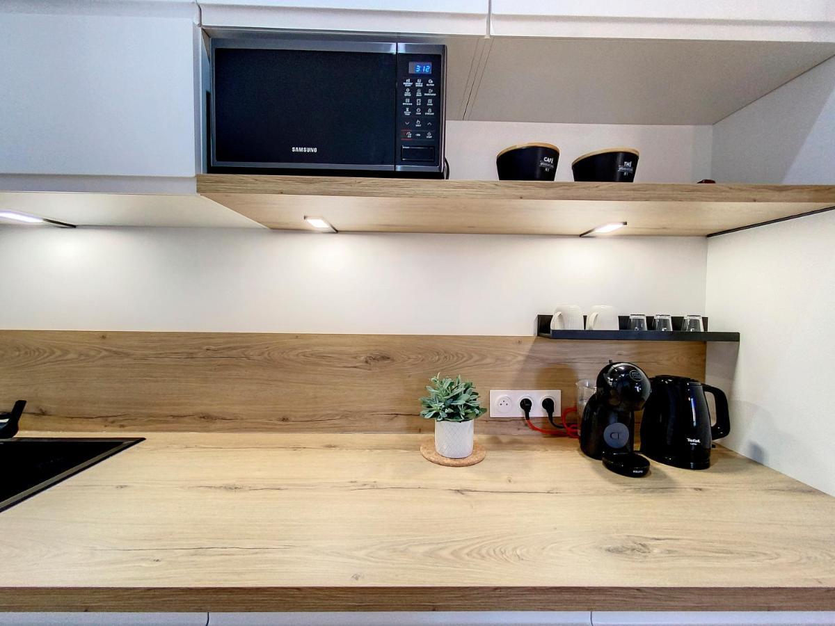 Appartchic - Appartement Standing - Plein Centre & Parking Prive Креон Экстерьер фото