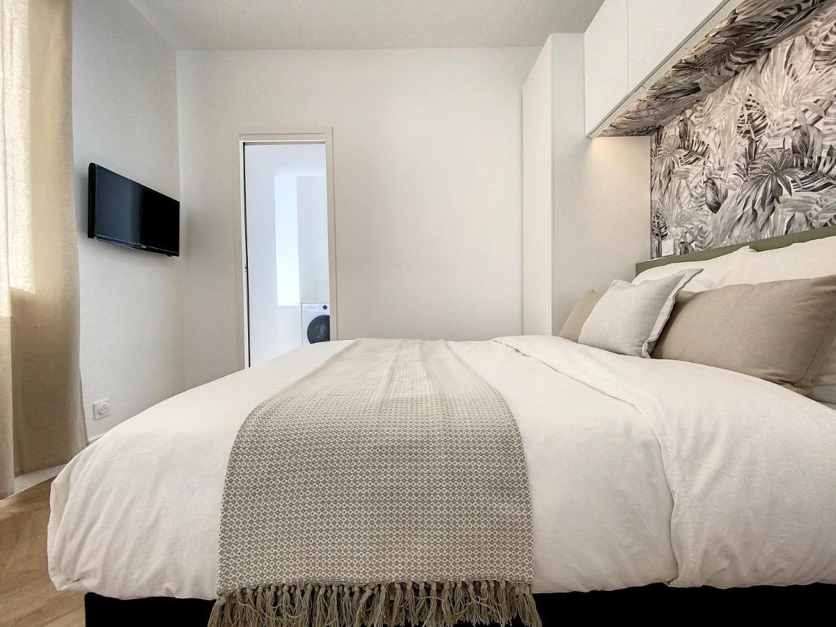 Appartchic - Appartement Standing - Plein Centre & Parking Prive Креон Экстерьер фото