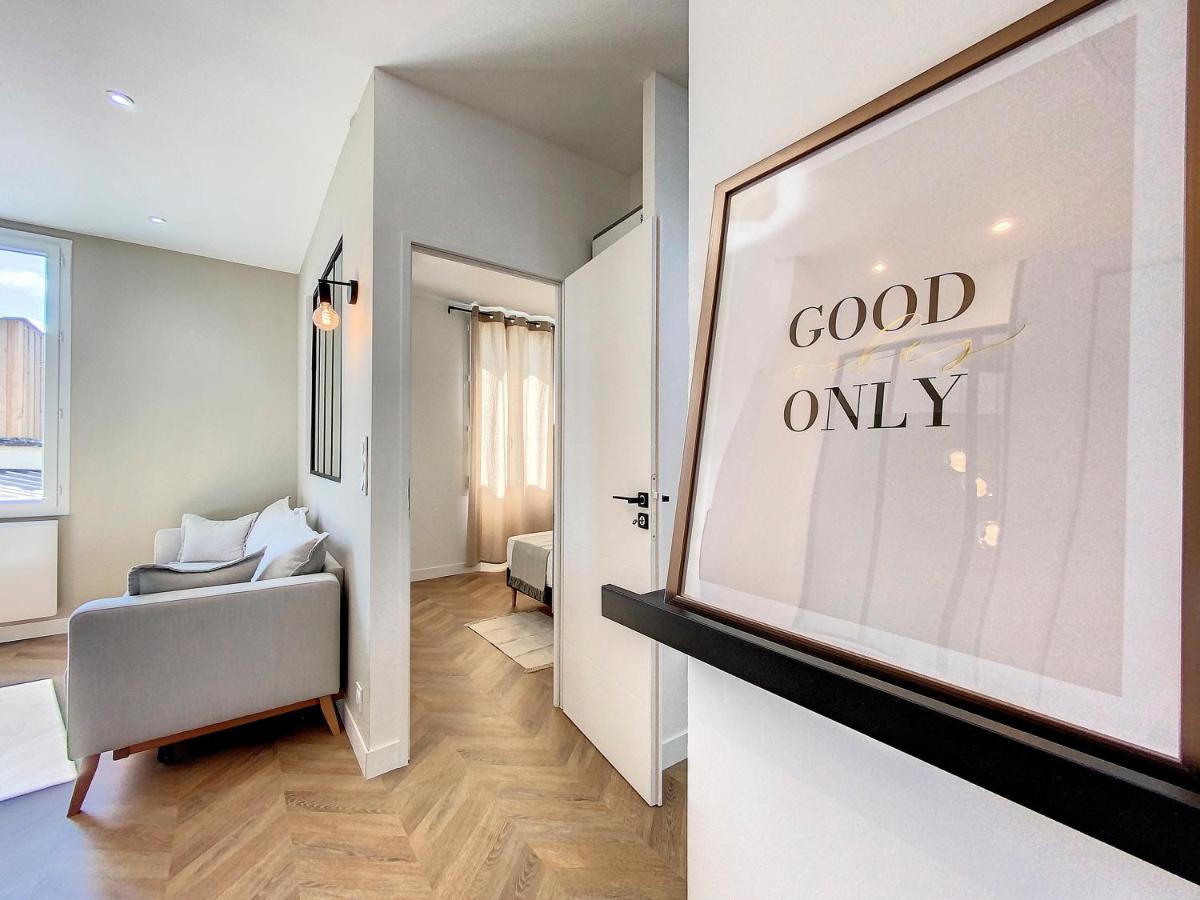 Appartchic - Appartement Standing - Plein Centre & Parking Prive Креон Экстерьер фото